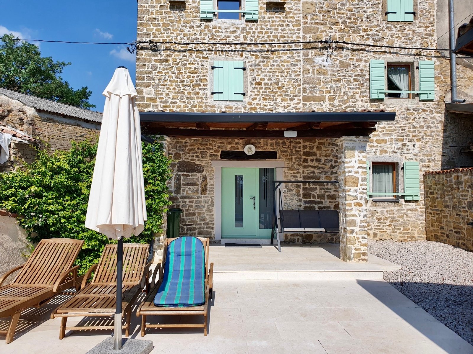Renovated Istrian Stone House with Pool, Motovun Area
